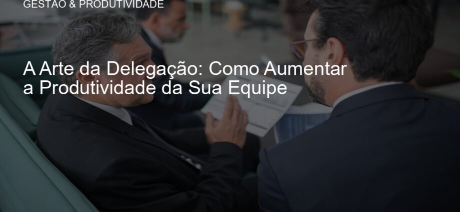 Equipe colaborando em um ambiente de trabalho produtivo