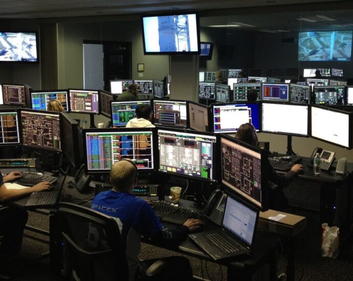 Equipe remota colaborando em um projeto